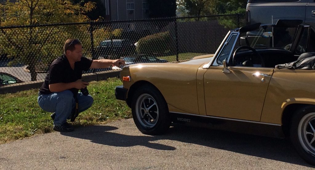 Steve Inspecting MG1 e1502919740738