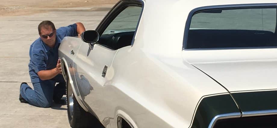 steve inspecting challenger
