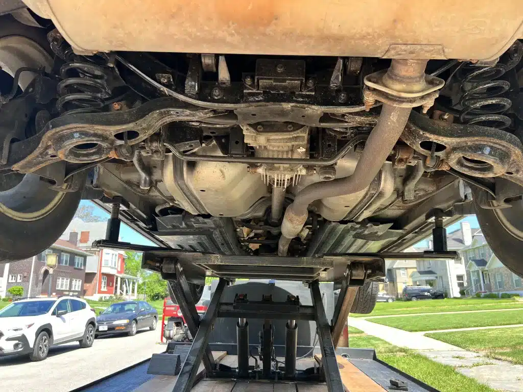 Mobile vehicle inspection undercarriage inspection service